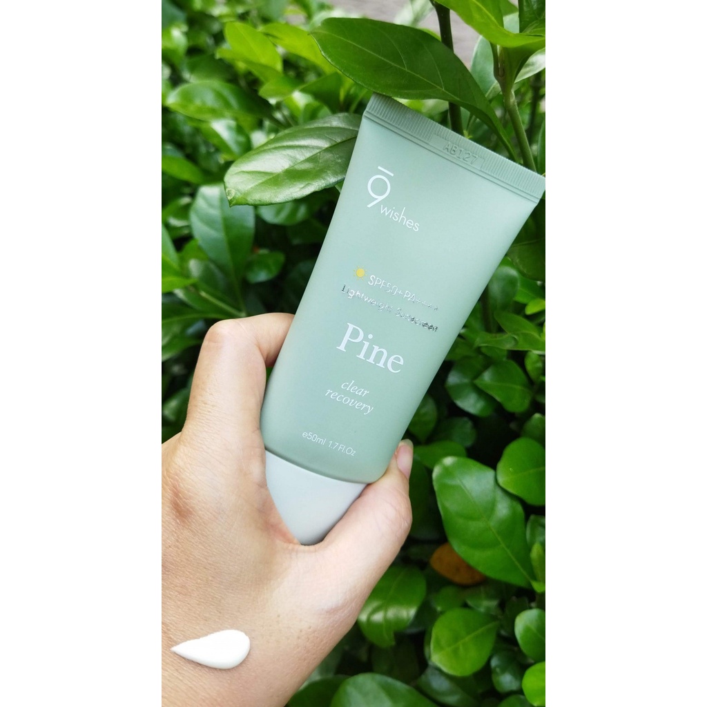 Kem Chống Nắng Kiềm Dầu Giảm Mụn Dành Cho Da Dầu Mụn 9 Wishes Pine Clear Recovery Treatment Sunscreen SPF50+/PA++++ 50ml