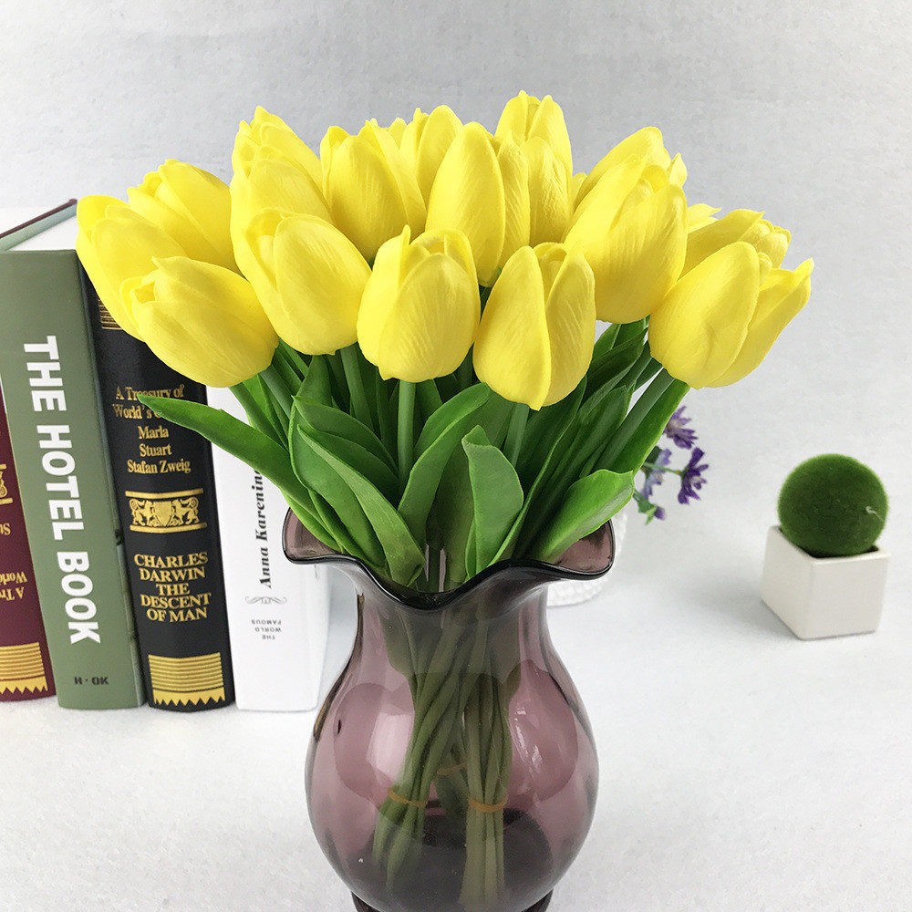 5/ 10 Hoa tulip giả bằng silicon dùng để trang trí