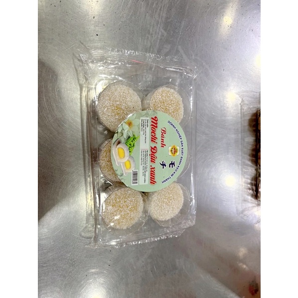 Bánh dẻo mochi đậu xanh. dâu Tây. rong biển