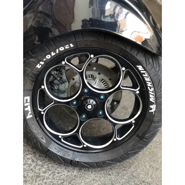 MÂM X1R CHO VESPA 1 ĐĨA