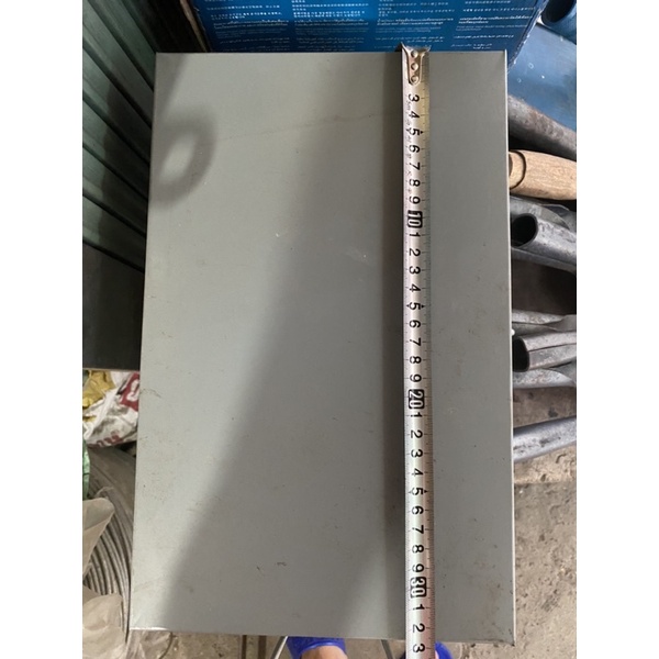 Hòm tôn dày bền và đẹp kích thước 31cm x 21cm x 15cm