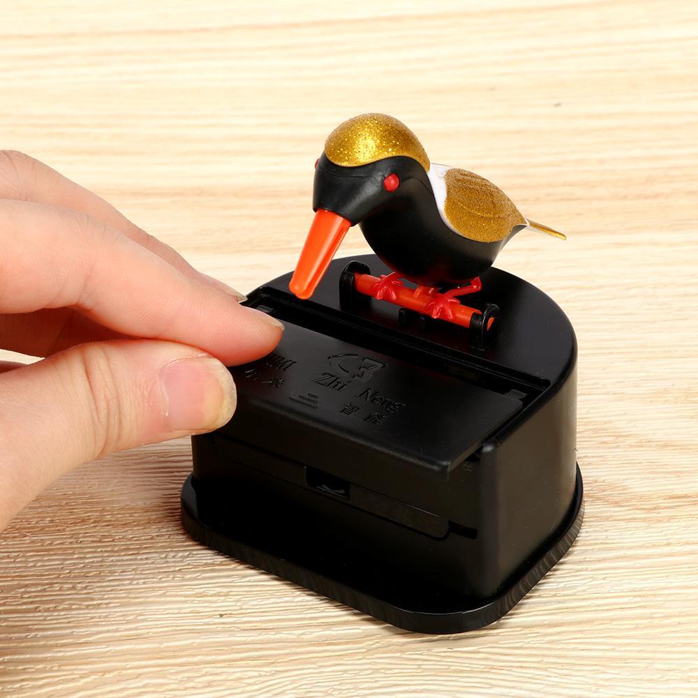 Hộp Đựng Tăm Xỉa Răng Bằng Nhựa Hình Chim Ruồi Dễ Thương