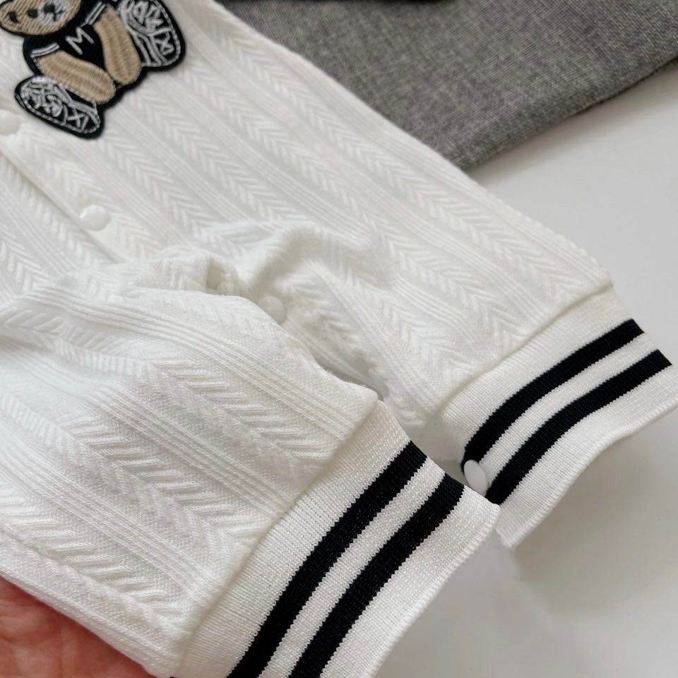 Body gấu len công tử thêu gấu xinh yêu cho bé trai