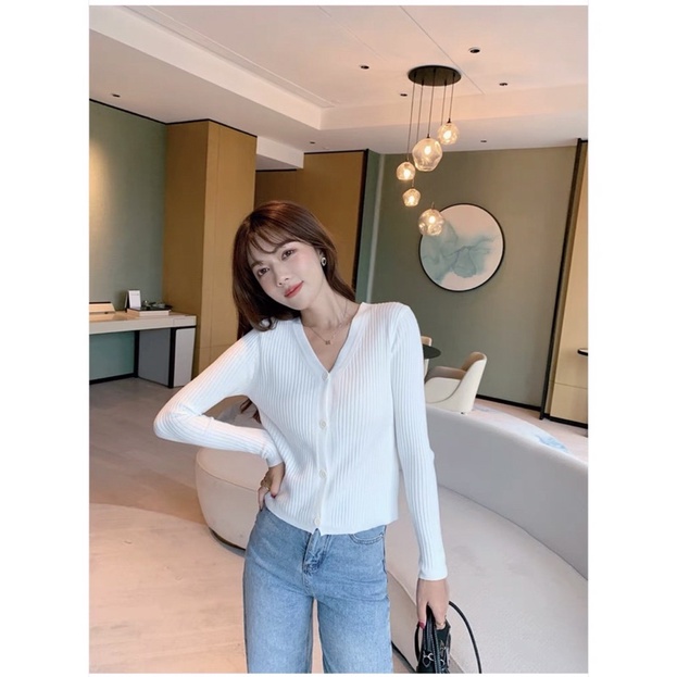 ÁO THUN TAY DÀI XINH ĐÍNH NÚT ẤM ÁP A27 | BigBuy360 - bigbuy360.vn