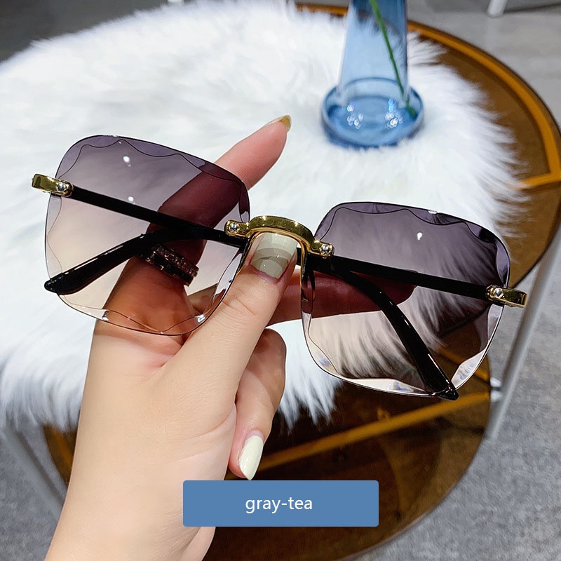 Kính mát không gọng tròng màu gradient chống tia UV400, thời trang cho nữ vs nam, đeo vào siêu xinh.