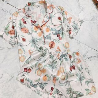 Bộ lụa mặc nhà pizama lụa họa tiết hoa quả nhiệt đới