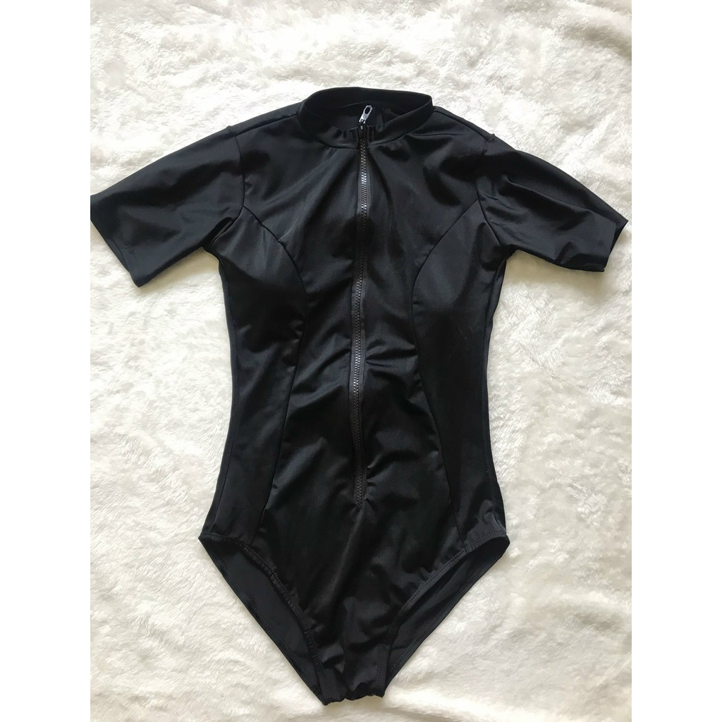 Bikini liền mảnh cộc tay khóa ngực kín đáo mặc đi biển