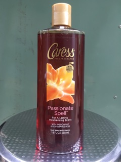 Sữa Tắm Caress Passionate Spell 532ml