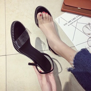 Sandal quai trong gót nhọn
