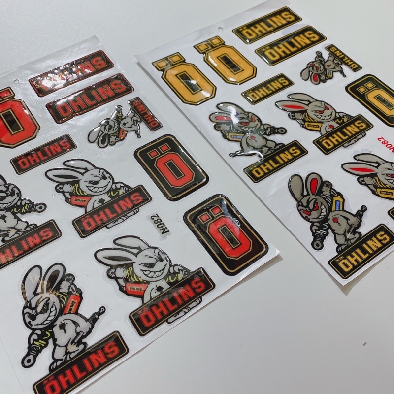 Decal tem nổi hình thỏ điên cầm phuộc cao cấp dán xe máy, ô tô, mũ bảo hiểm chống thấm nước, chống bay màu