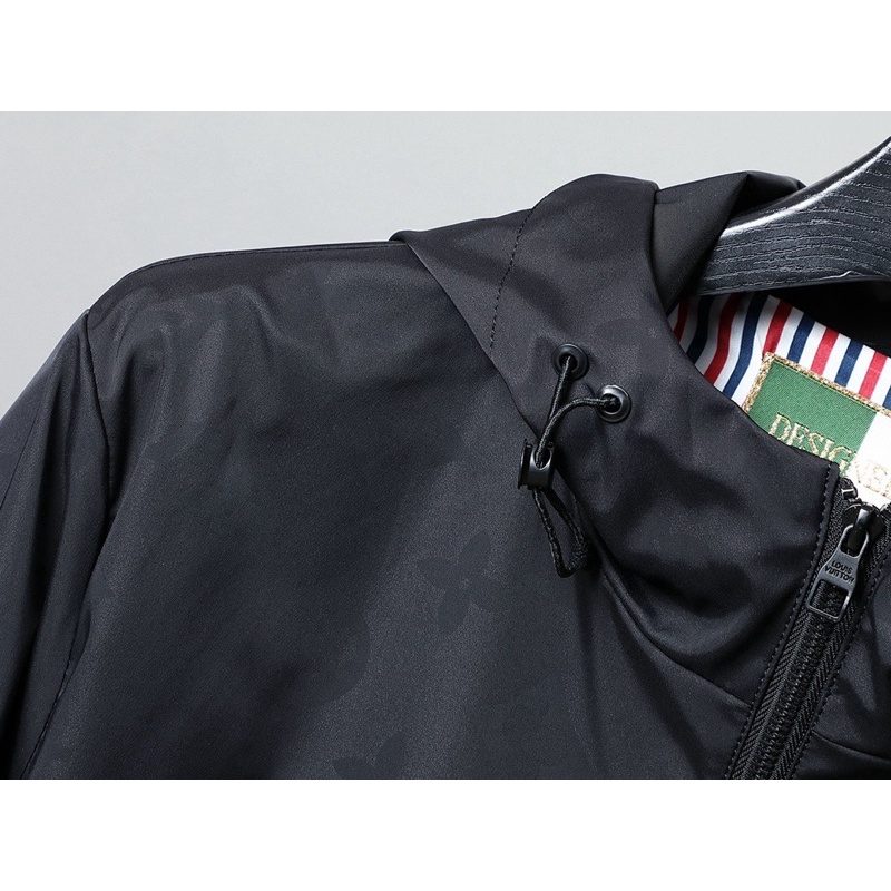 Áo khoác gió nam màu đen trơn thương hiệu Louis Vuitton LV cao cấp