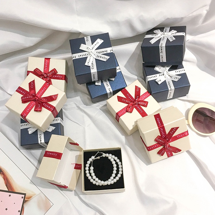 Hộp đựng quà thắt nơ, hộp đựng trang sức, túi đựng quà sang trọng, lịch sự | GEMY SILVER