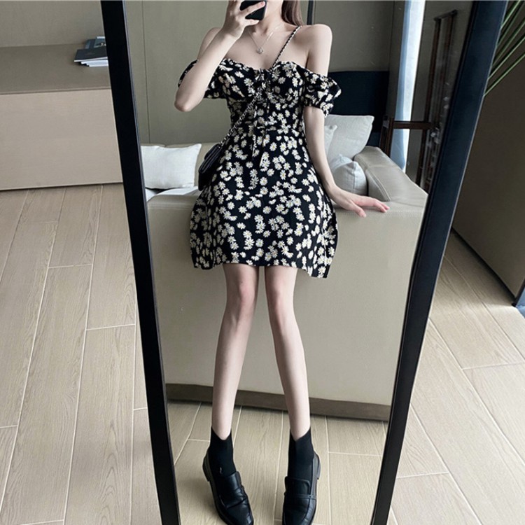 [Mã WAMT1505 giảm 10K đơn 0K] Váy Nữ Họa Tiết Hoa Cúc, Đầm Nữ Hoa Cúc Hot Trend SIXTEEN. | BigBuy360 - bigbuy360.vn