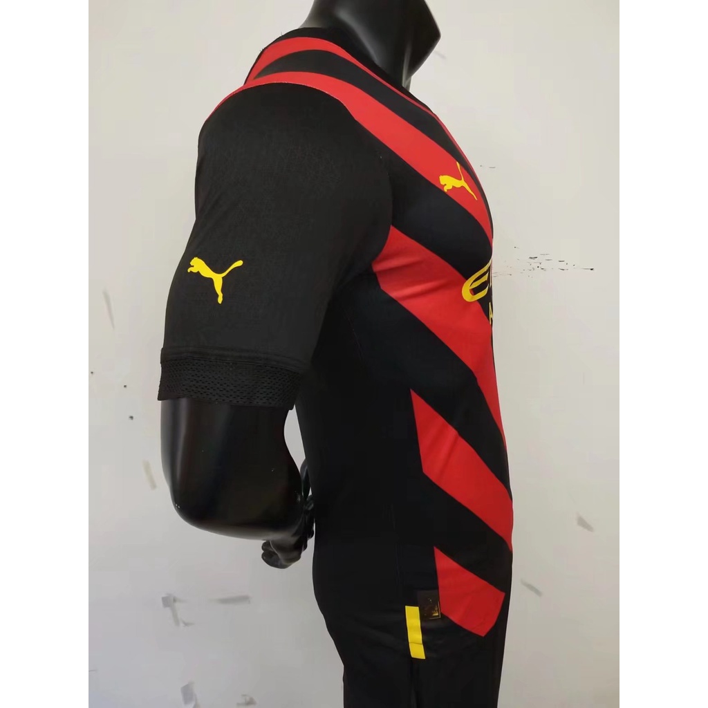 Áo Bóng Đá 22 / 23 Manchester City Màu Đỏ Đen