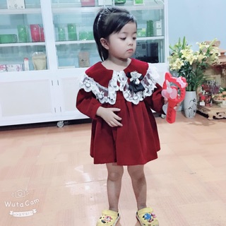 Váy nhung cho bé gái