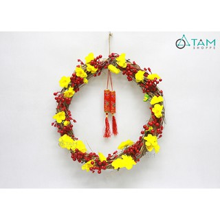 [HANDMADE DÀY ĐẸP] Vòng treo cửa Tết hoa mai xoáy trái đỏ ĐK 38cm T-VTC-18