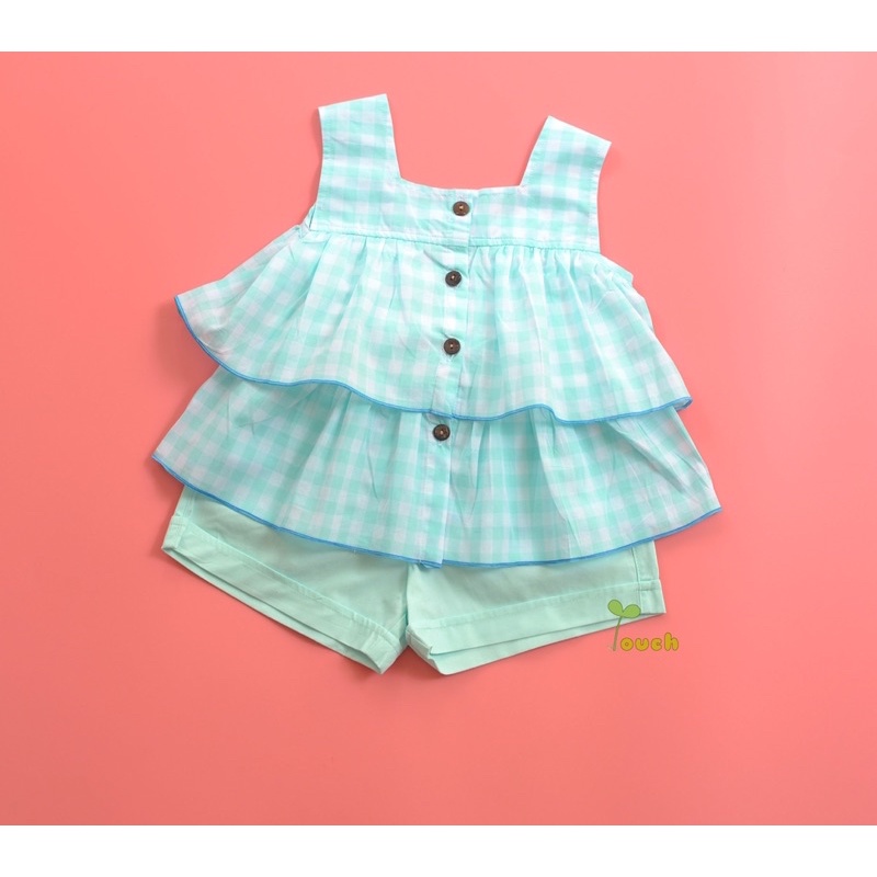 Áo hai tầng màu xanh và vàng Touch