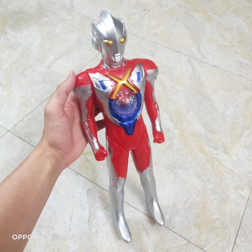 Đồ chơi Siêu Nhân anh hùng chạy pin tạo nhạc phát sáng đứng cao 40cm