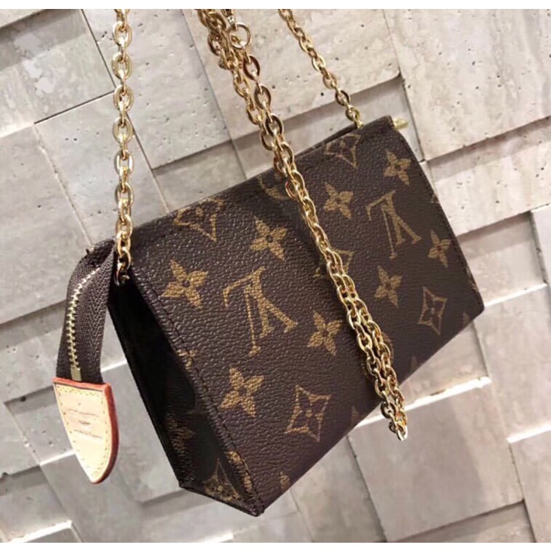 Cluch cầm tay L.V da thật siêu đẹp,sz 17cm,phom dáng chuẩn đẹp có quai đeo,hàng cực chất chuẩn super sl