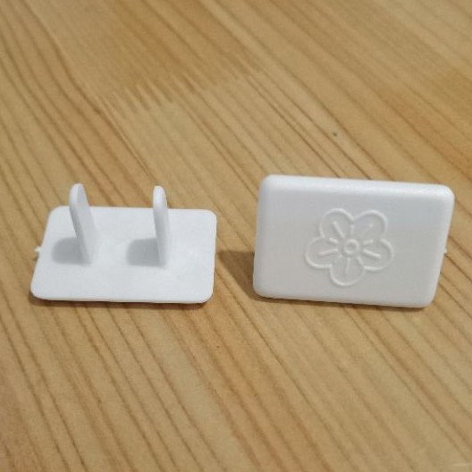 Nút đậy ổ điện (1 gói/10 cái)