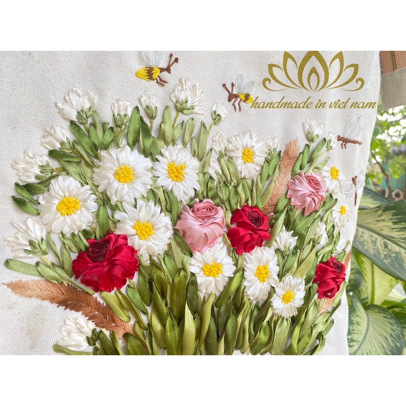 Túi tote thêu ruy băng, quà tặng đối tác