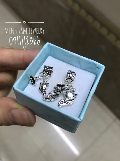 Charm bạc hồ ly ôm hoa lá bạc Thái S925-Minh Tâm Jewelry