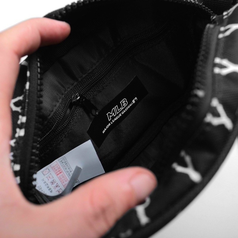 Túi Đeo Chéo MLB Monogram Cool Ngầu