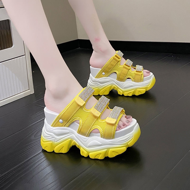 Sandal Nữ Đế Xuồng Đính Đá Phong Cách Thời Trang Mới 2023