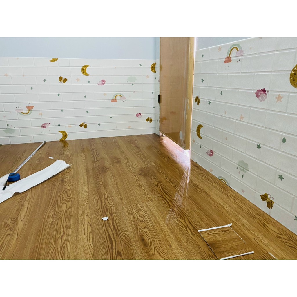 Xốp dán tường 3d sẵn keo, kt 70*77 cm in hoa bồ công anh - cẩm tú cầu màu hổng đẹp | BigBuy360 - bigbuy360.vn