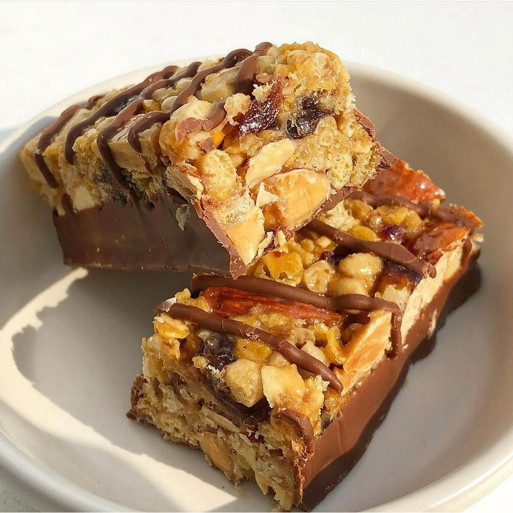 Thanh protein từ các loại hạt, cung cấp năng lượng cho người giảm cân, chơi thể thao… DR.You energy [nun.cleanbea