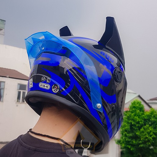 FS50K- Nón bảo hiểm Full face agu~ CHỮ agu~ LỚN XANH nước + SỪNG NHỌN + ĐUÔI GIÓ (CHÍNH HÃNG có kiểm định)