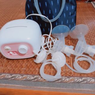Máy hút sữa Unimom forte