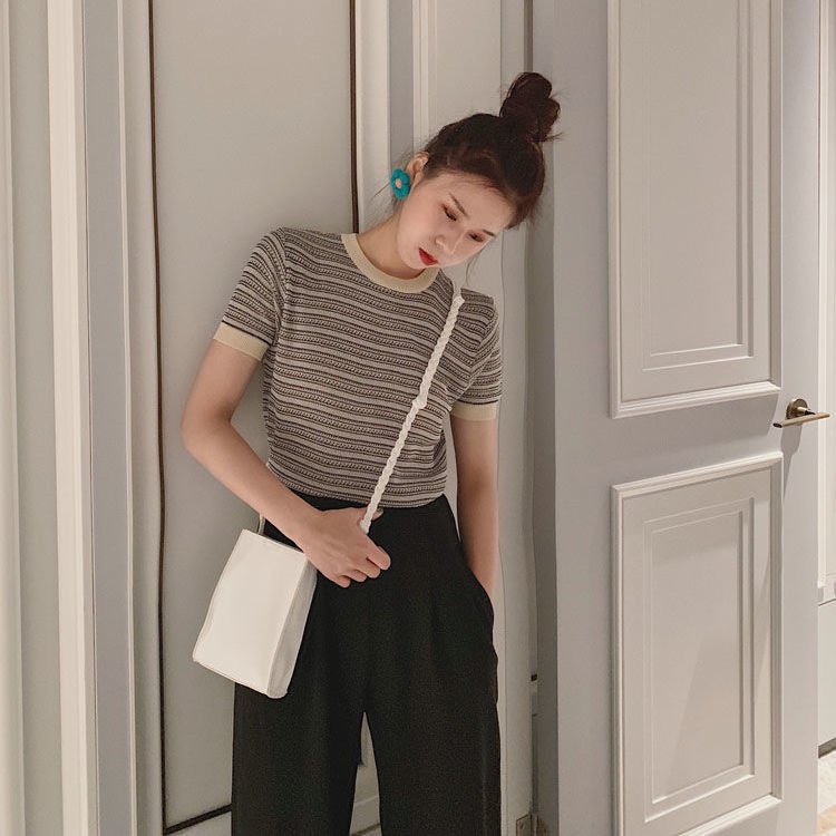 Thin sweater short-sleeved T-shirt women's short-sleeved top 2022 summer New ins Korean style round neck bubble sleeve color striped top
