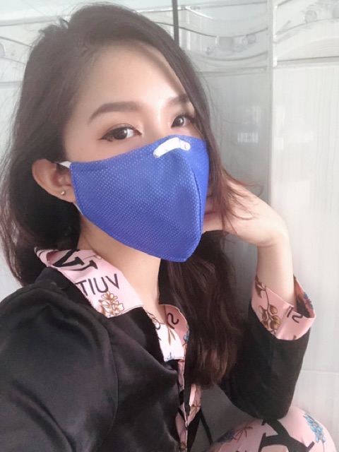 Khẩu trang vải than hoạt tính cao cấp KSB MASK - (1 cái) - Tái sử dụng nhiều lần - Thun qua tai có nẹp inox cố định mũi