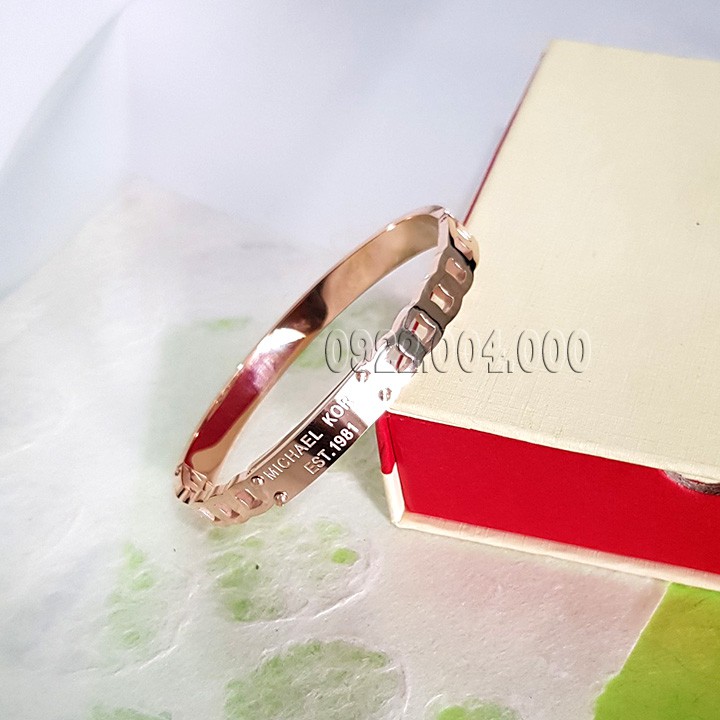 Vòng tay thời trang VZ830