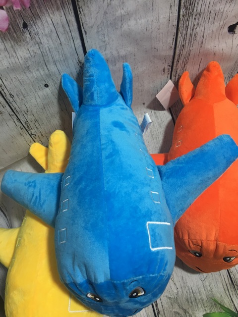 Gối ôm máy bay cá mập Huggies