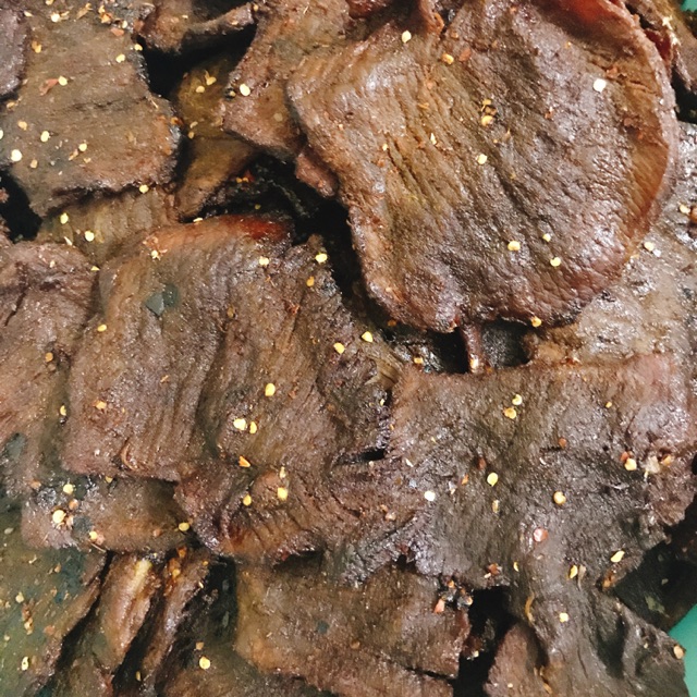 Heo Khô Cháy Tỏi Miếng 500gr | BigBuy360 - bigbuy360.vn