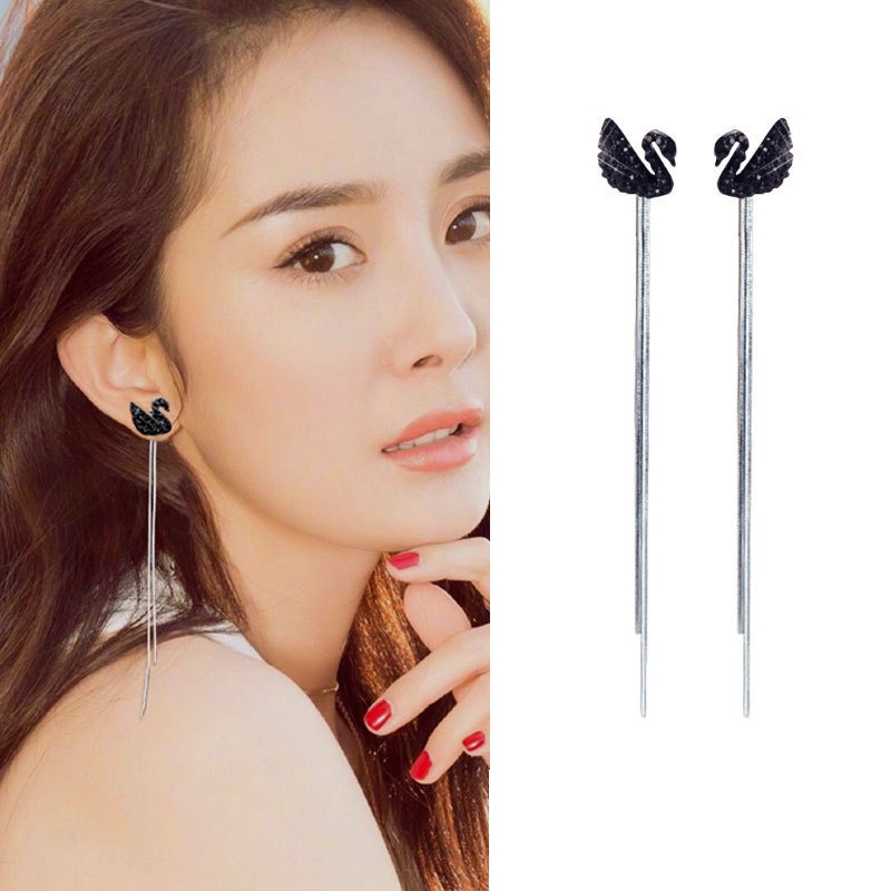 Bông Tai Mạ Bạc 925 Hình Thiên Nga Đen Phối Tua Rua Dài Thanh Lịch Cho Nữ