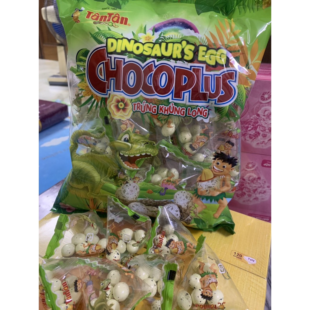 KẸO CHOCOPLUS TRỨNG KHỦNG LONG TÂN TÂN 228G 30 GÓI NHỎ