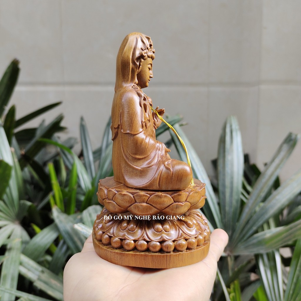 Tượng phật Đại Thế Chí bồ tát bằng gỗ