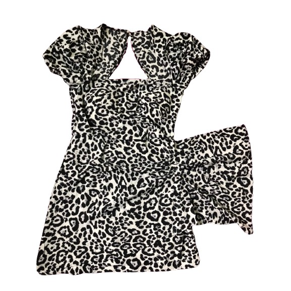 Jumpsuit nữ ngắn, cổ vuông, có siết eo | BigBuy360 - bigbuy360.vn