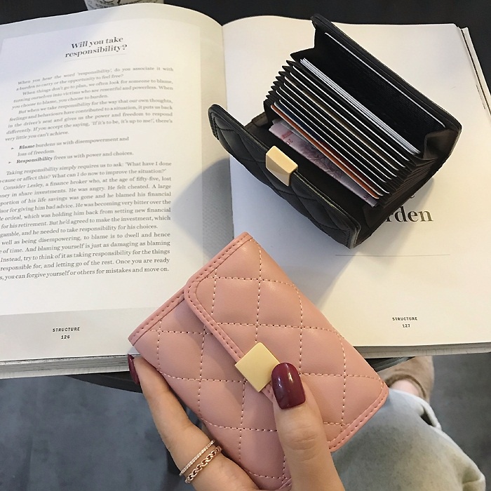 Ví card đựng thẻ mini nữ cầm tay Flum da mềm họa tiết quả trám 23C