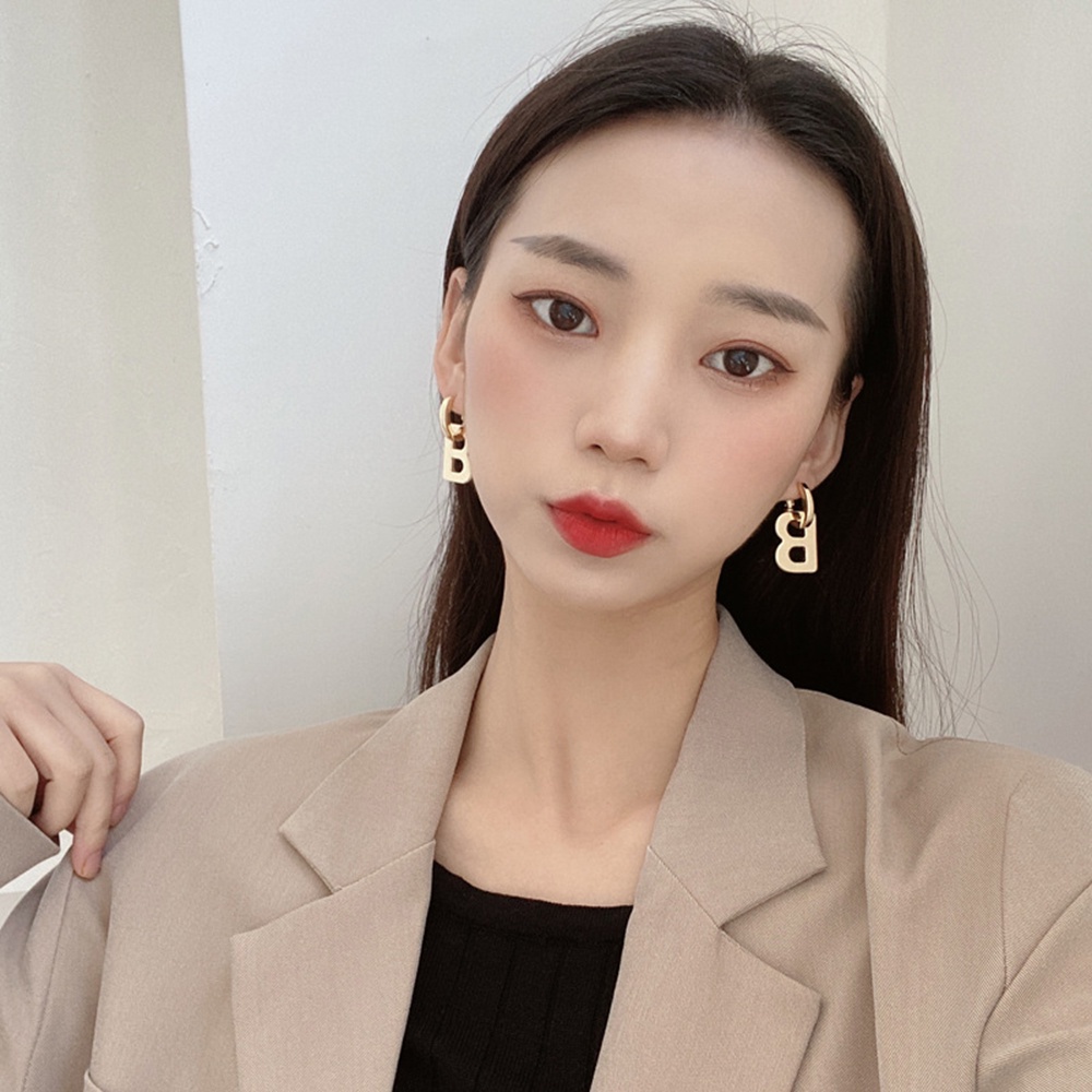 Đôi Khuyên Tai Dài Họa Tiết Chữ B Thời Trang Thanh Lịch Cho Nữ