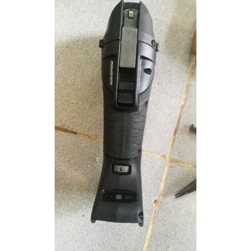 Cắt rung pana pin.