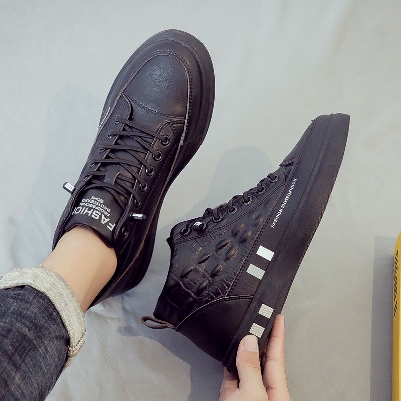 Giày Thể Thao nike Cổ Cao Màu Trắng Dễ Phối Đồ Thời Trang Mùa Xuân Cho Nữ 2022