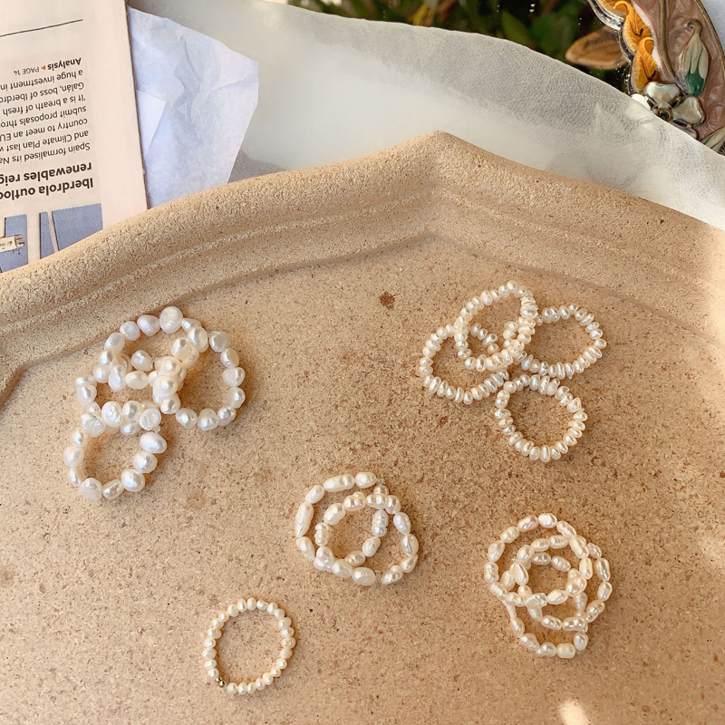 Nhẫn ngọc trai đơn giản sành điệu cho nữ