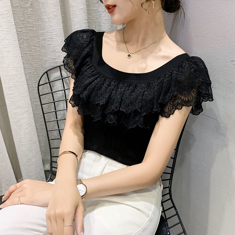 Áo Màu Đen Cổ Ren Bèo Siêu Xinh