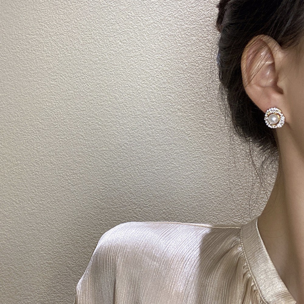 Bông tai nụ TOBI STORE ngọc trai nhân tạo viền đính đá TB397