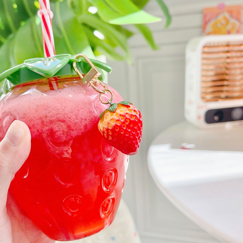 Ly Nhựa Uống Nước Họa Tiết Trái Dâu Hoạt Hình Dễ Thương | BigBuy360 - bigbuy360.vn