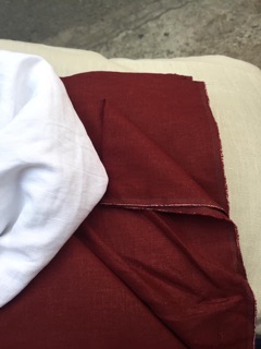 Vải linen bột màu đô mận.